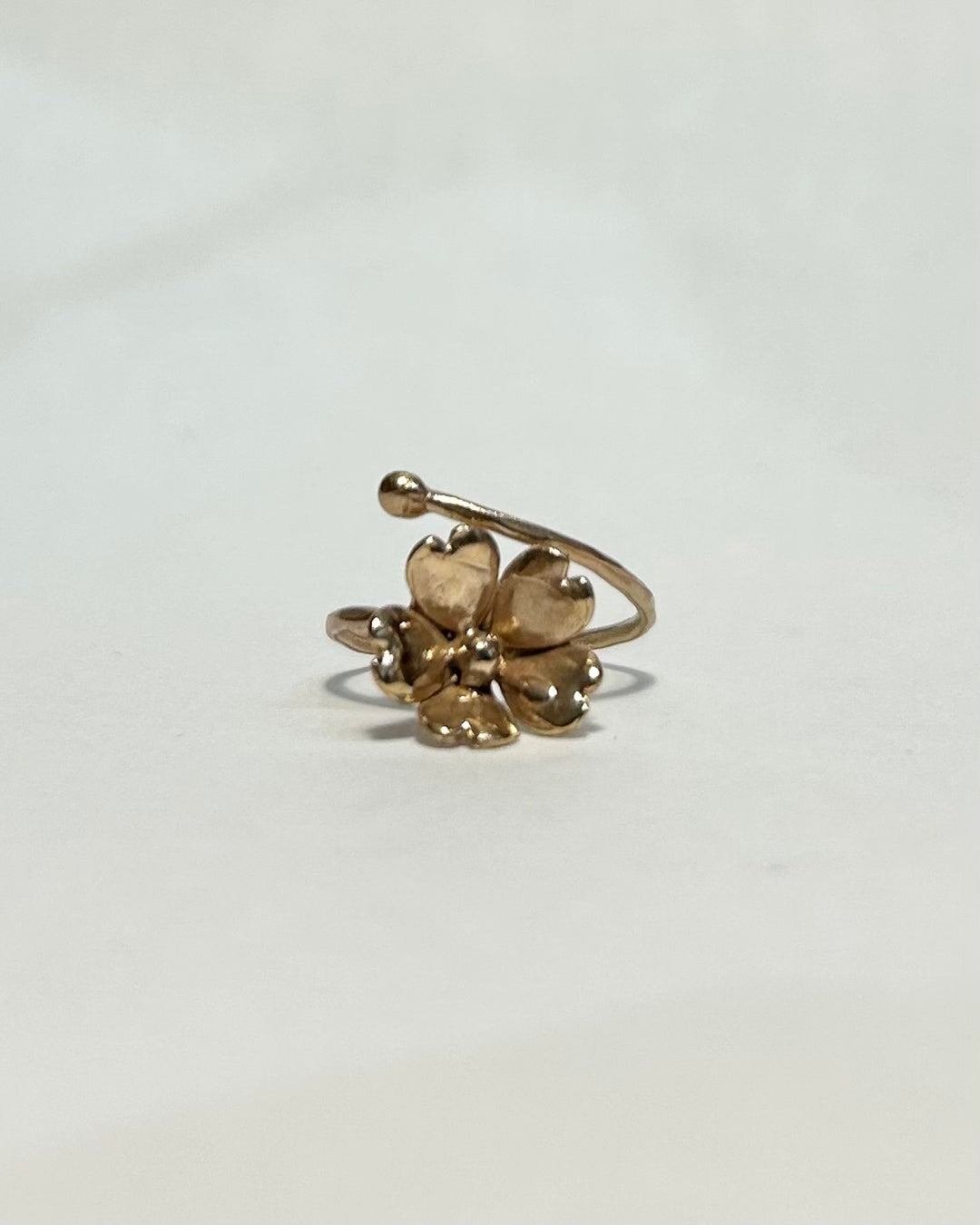 Anello a fiore Non ti scordar di me realizzato in bronzo grosa